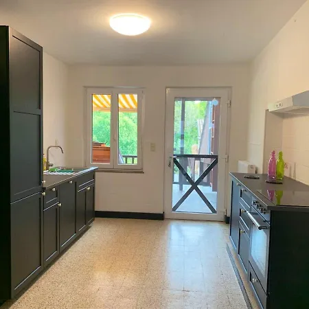 4 Bedrooms House With Enclosed Garden And Wifi At Houyet
