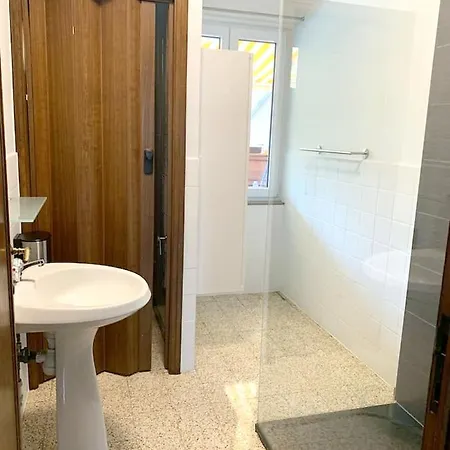 4 Bedrooms House With Enclosed Garden And Wifi At * Houyet